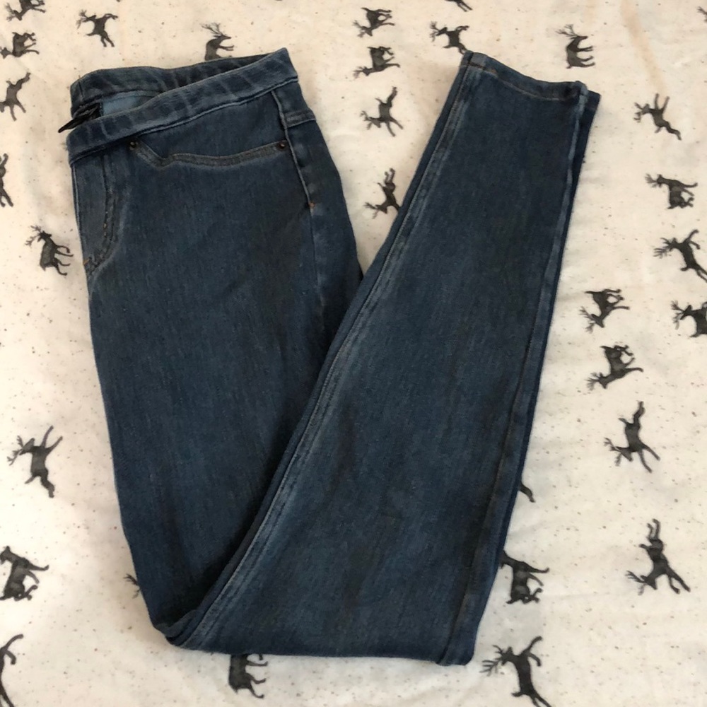 HUE Pull-On Jeggings